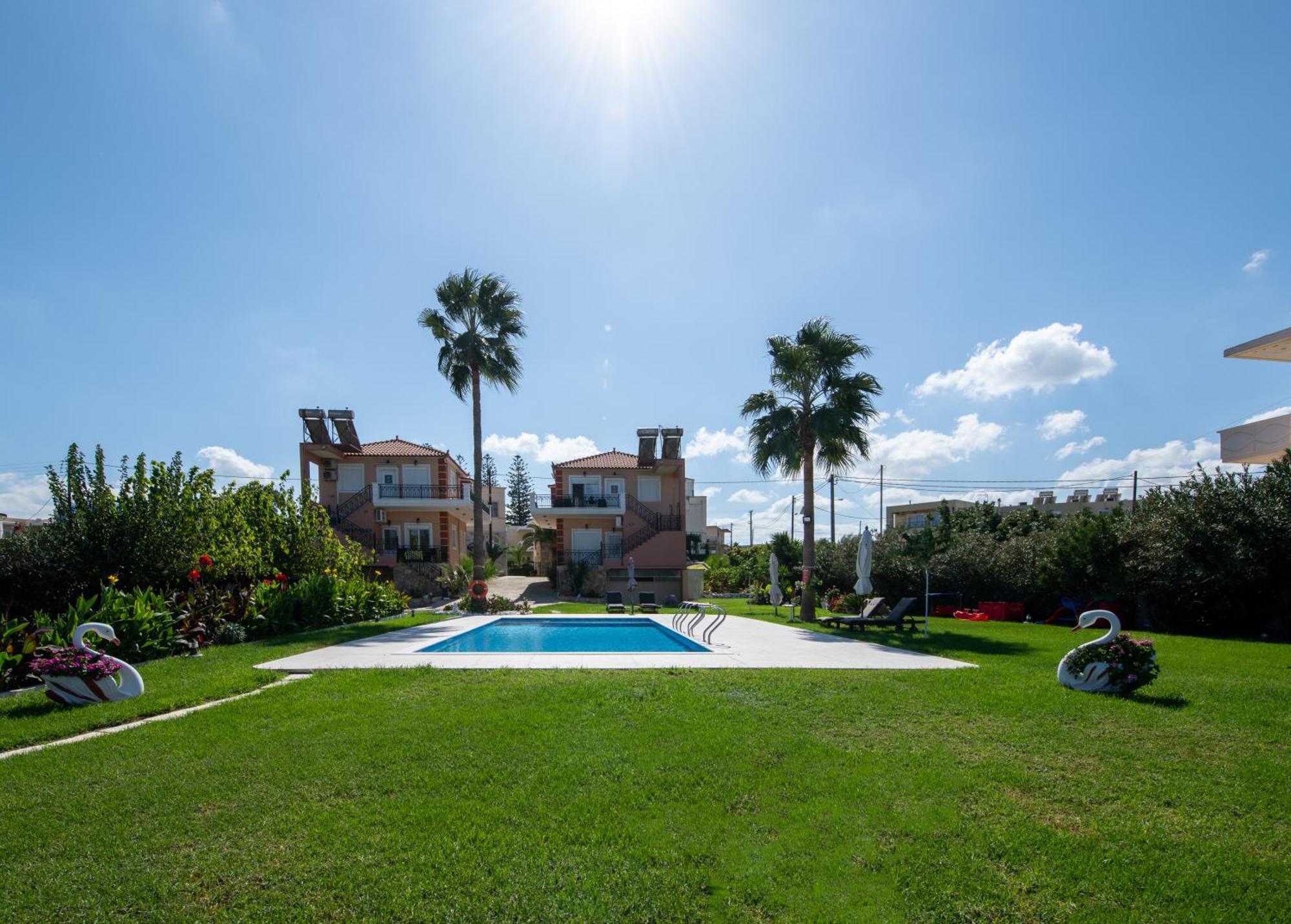 Socrates Holidays Apt. 2 With Pool Near The Beach Platanés Esterno foto