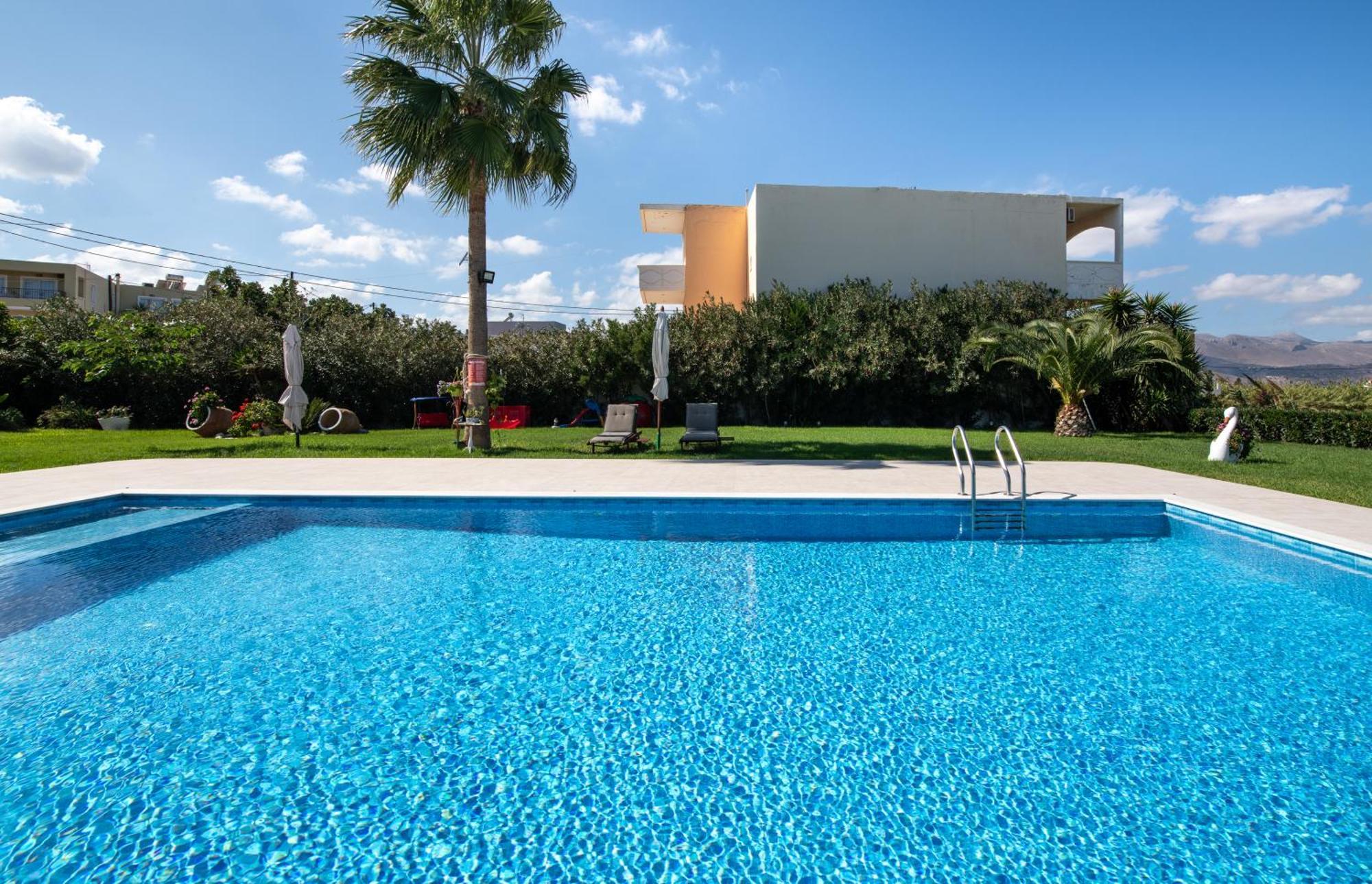 Socrates Holidays Apt. 2 With Pool Near The Beach Platanés Esterno foto