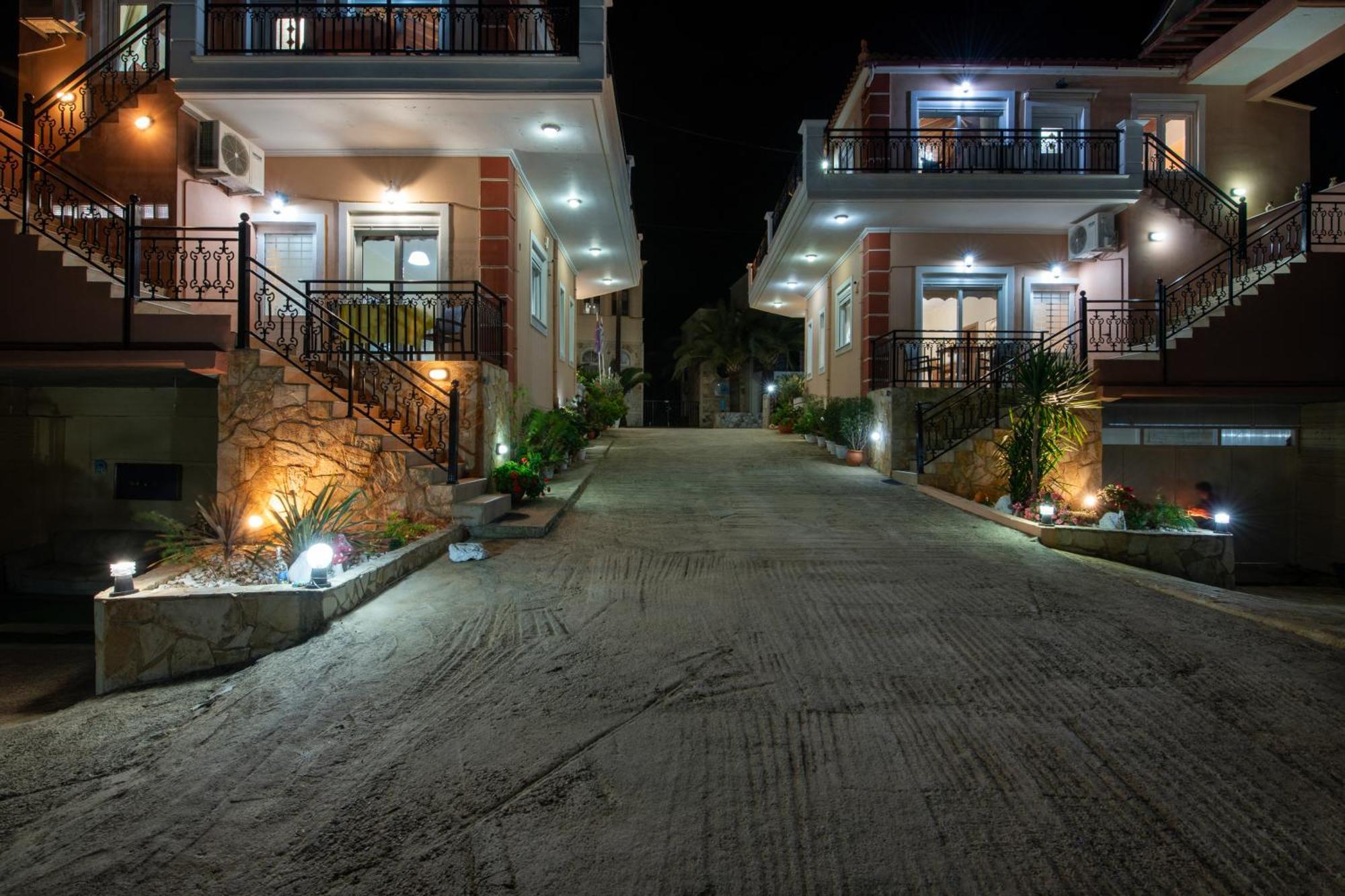 Socrates Holidays Apt. 2 With Pool Near The Beach Platanés Esterno foto