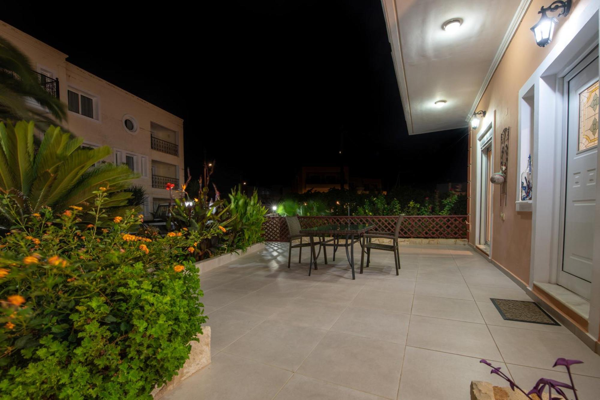 Socrates Holidays Apt. 2 With Pool Near The Beach Platanés Esterno foto